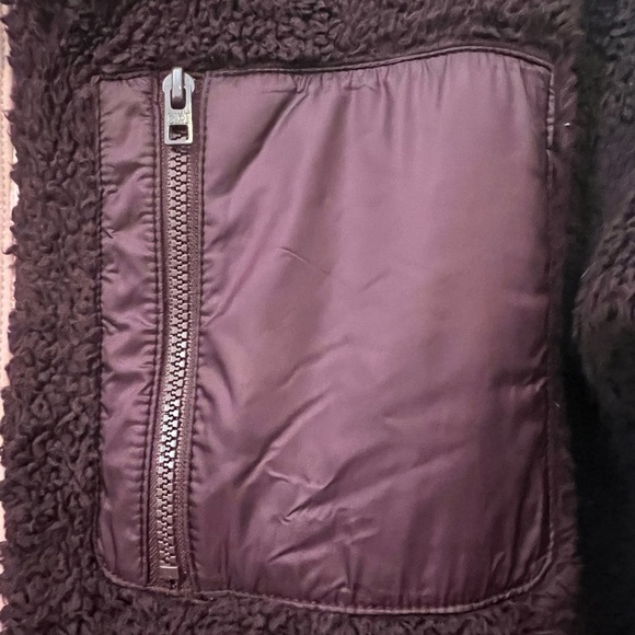 Beautiful Girls Athleta so toasty Sherpa jacket in burgundy/pink size XL/14 EUC - Picture 6 of 10